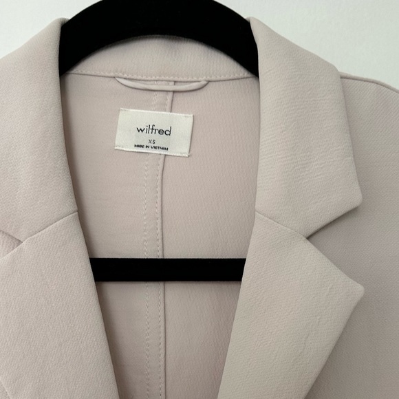 Aritzia Wilfred Freeform Shirt - Picture 4 of 6